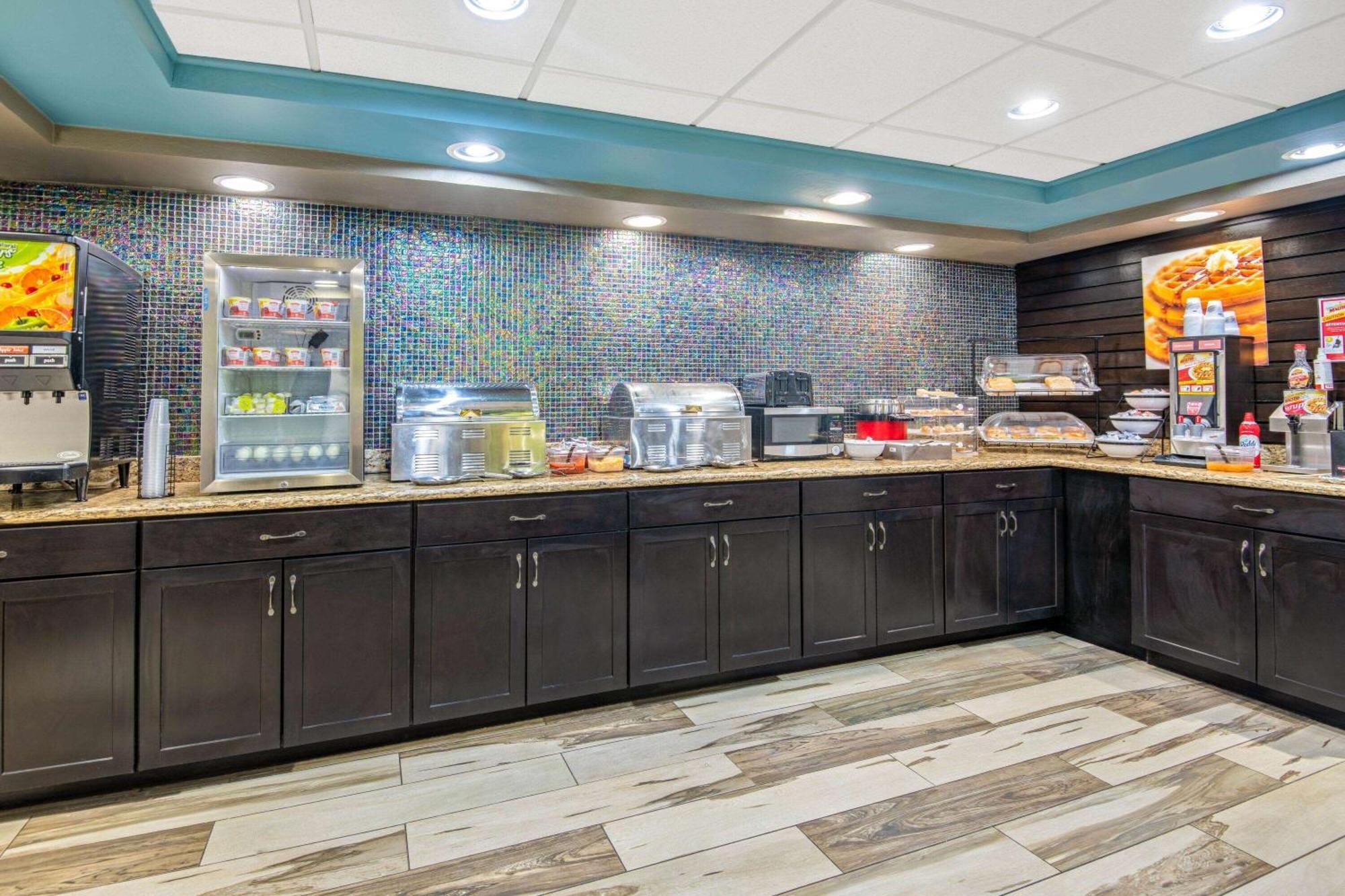 La Quinta By Wyndham Denison - North Lake Texoma Extérieur photo